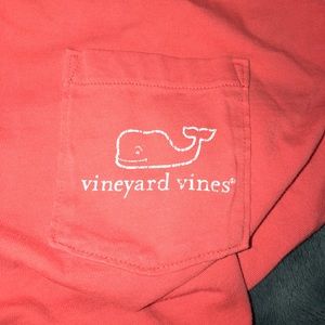 Vintage long sleeve vineyard vine tshirt